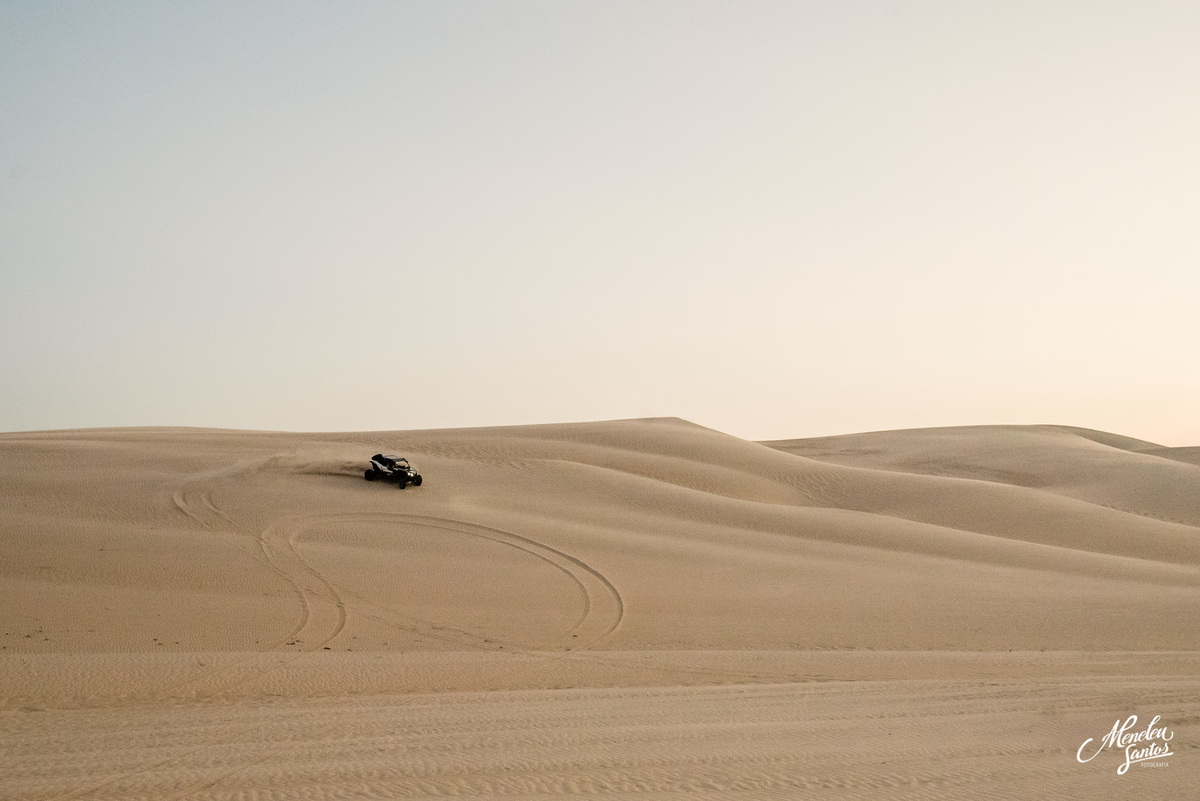 Ensaio de casal na praia do paracuru-ce pro fotografo em fortaleza Meneleu Santos