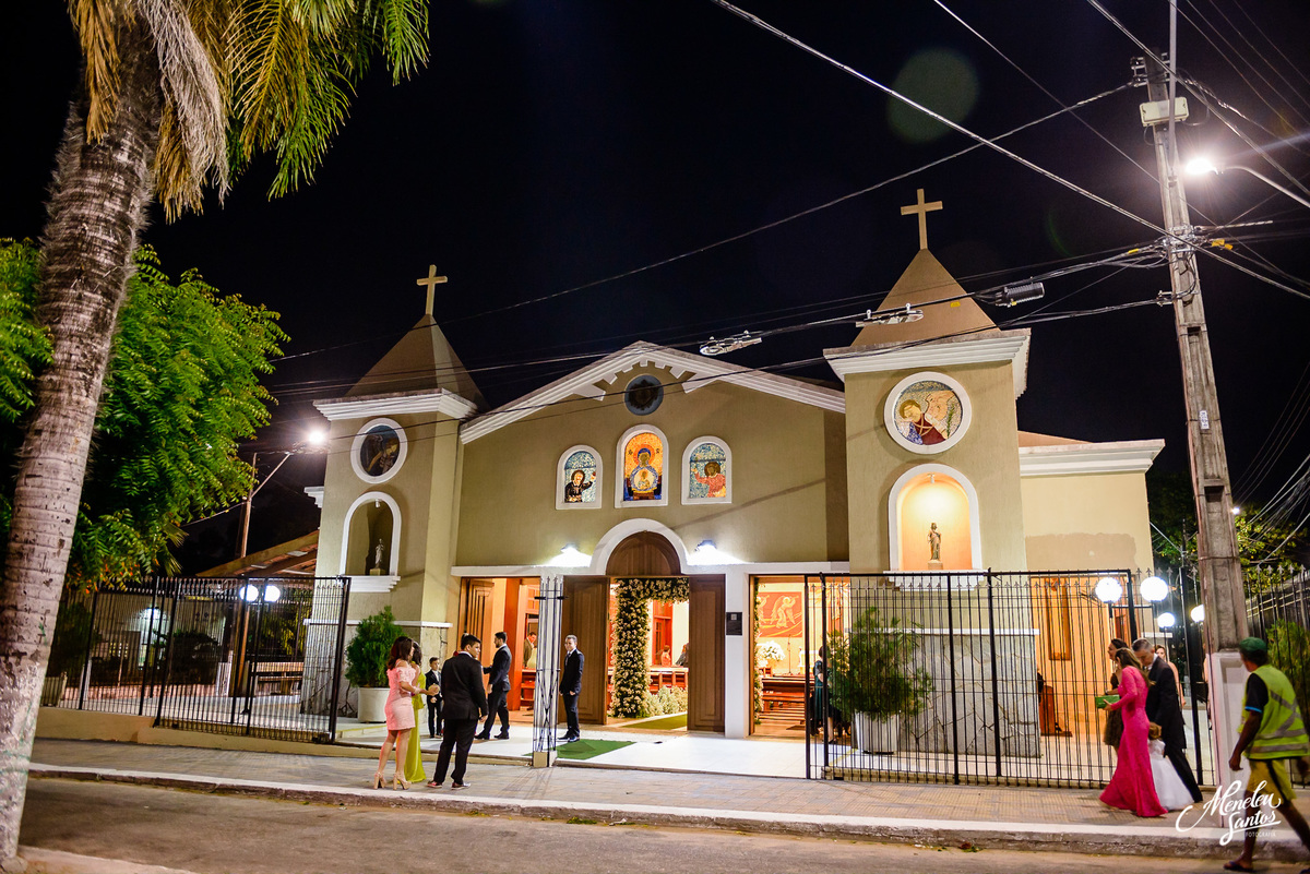 Cerimonia religiosa na capela São João Eudes por fotografo de casamento em fortaleza meneleu santos