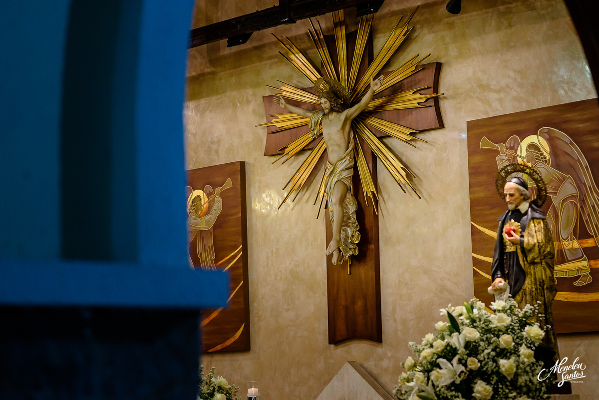 Cerimonia religiosa na capela São João Eudes por fotografo de casamento em fortaleza meneleu santos