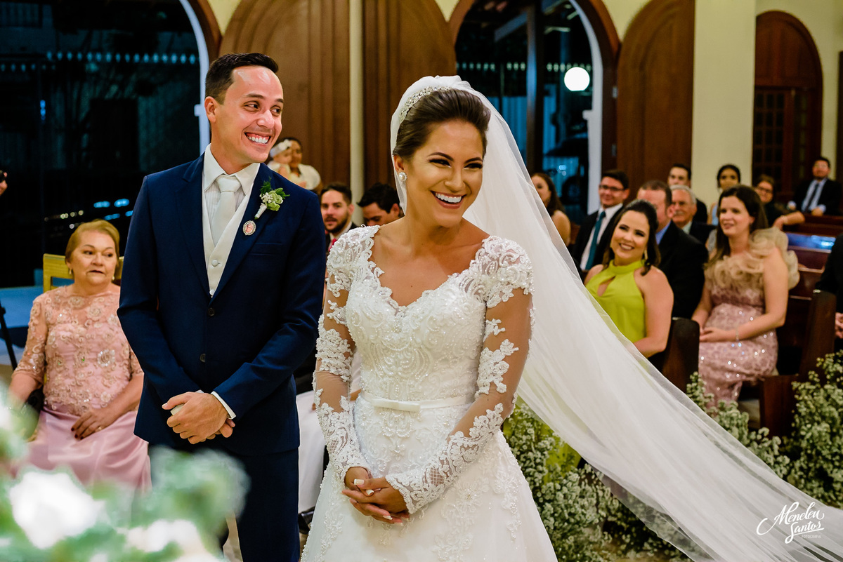 Cerimonia religiosa na capela São João Eudes por fotografo de casamento em fortaleza meneleu santos