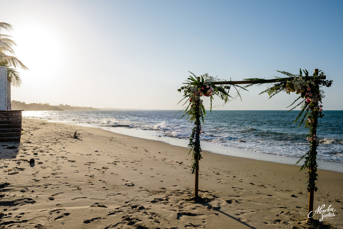 fotografia de elopement na praia com fotografo de casamento meneleu santos