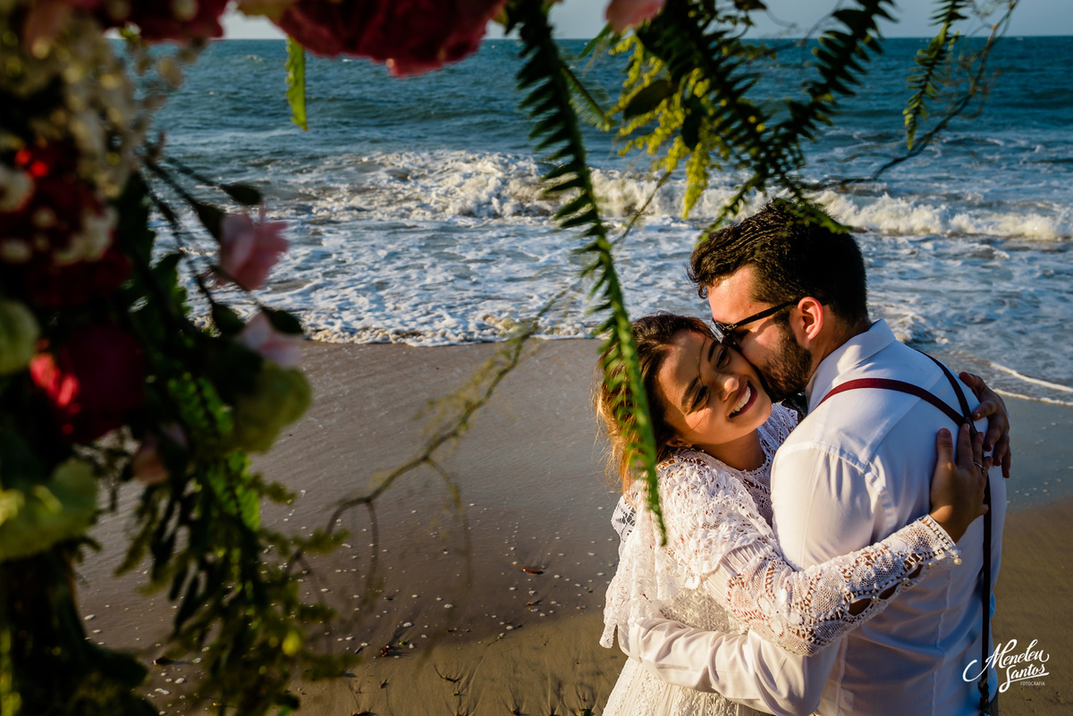 fotografia de elopement na praia com fotografo de casamento meneleu santos