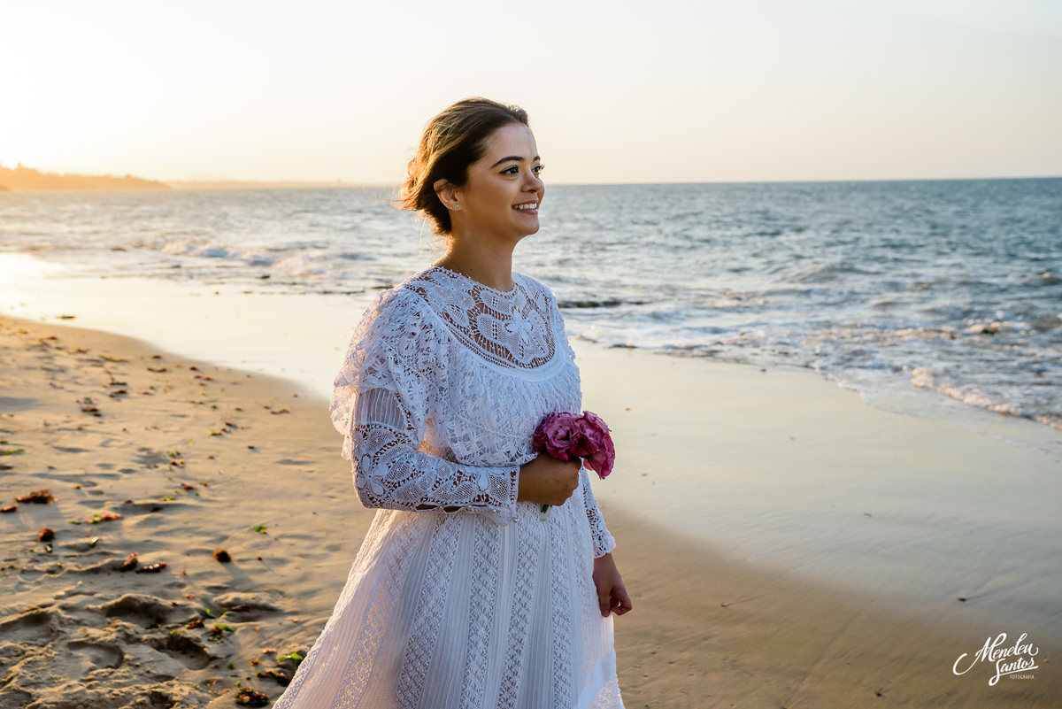 fotografia de elopement na praia com fotografo de casamento meneleu santos