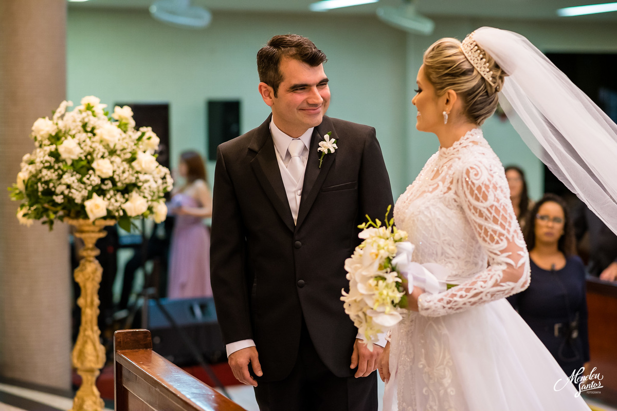 Casamento na Igreja Cristhus filius dei com fotografo de casamento em fortaleza Meneleu Santos