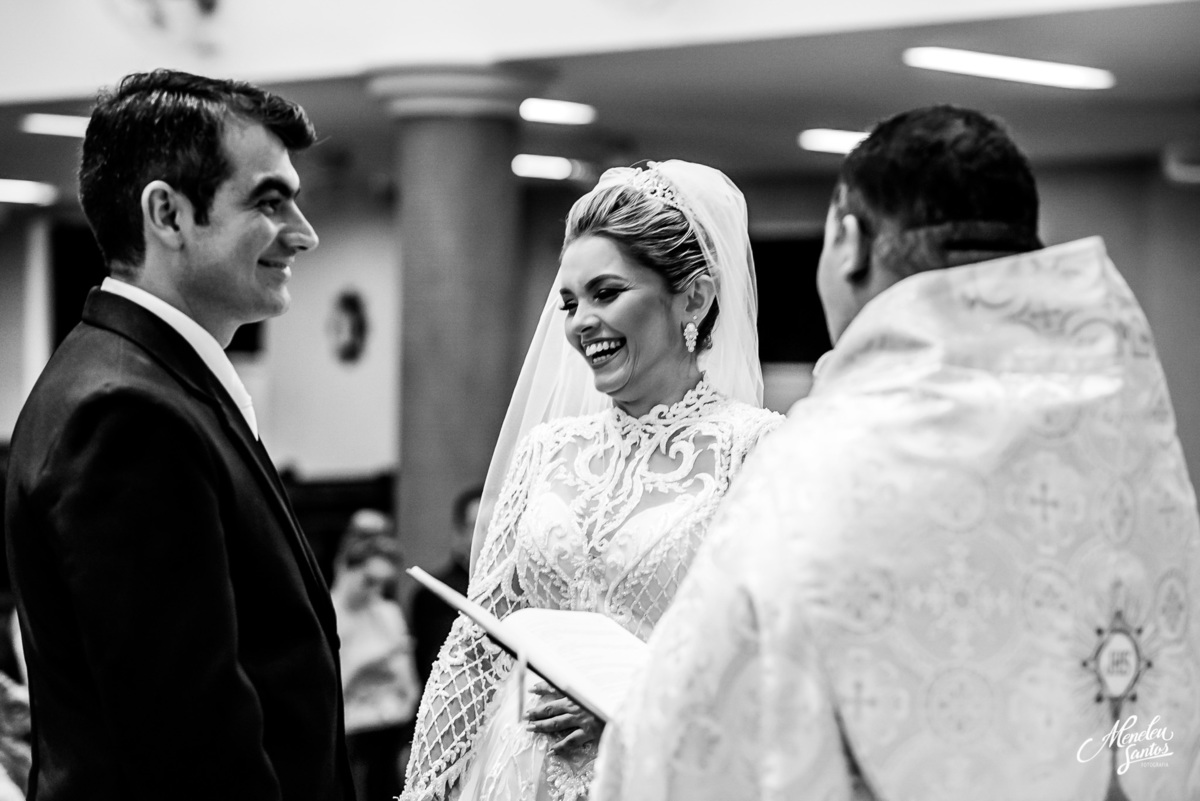 Casamento na Igreja Cristhus filius dei com fotografo de casamento em fortaleza Meneleu Santos