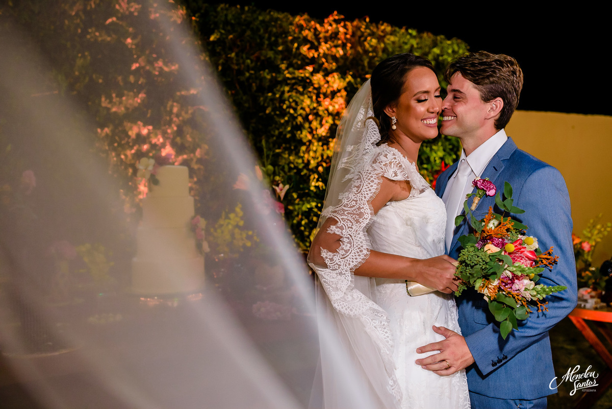 Casamento no Porto das Dunas com  Fotógrafo de casamento meneleu santos