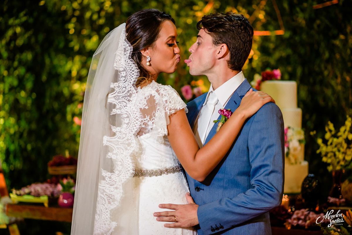 Casamento no Porto das Dunas com  Fotógrafo de casamento meneleu santos