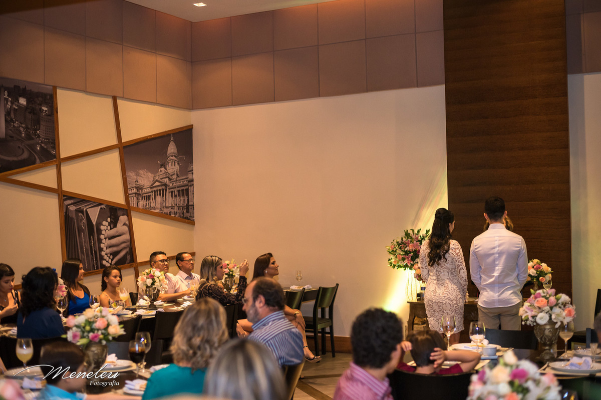 Lindo casamento civil da Nayana e Breno realizado no restaurante Cabaña Del Primo no Shopping Rio Mar em Fortaleza-CE.