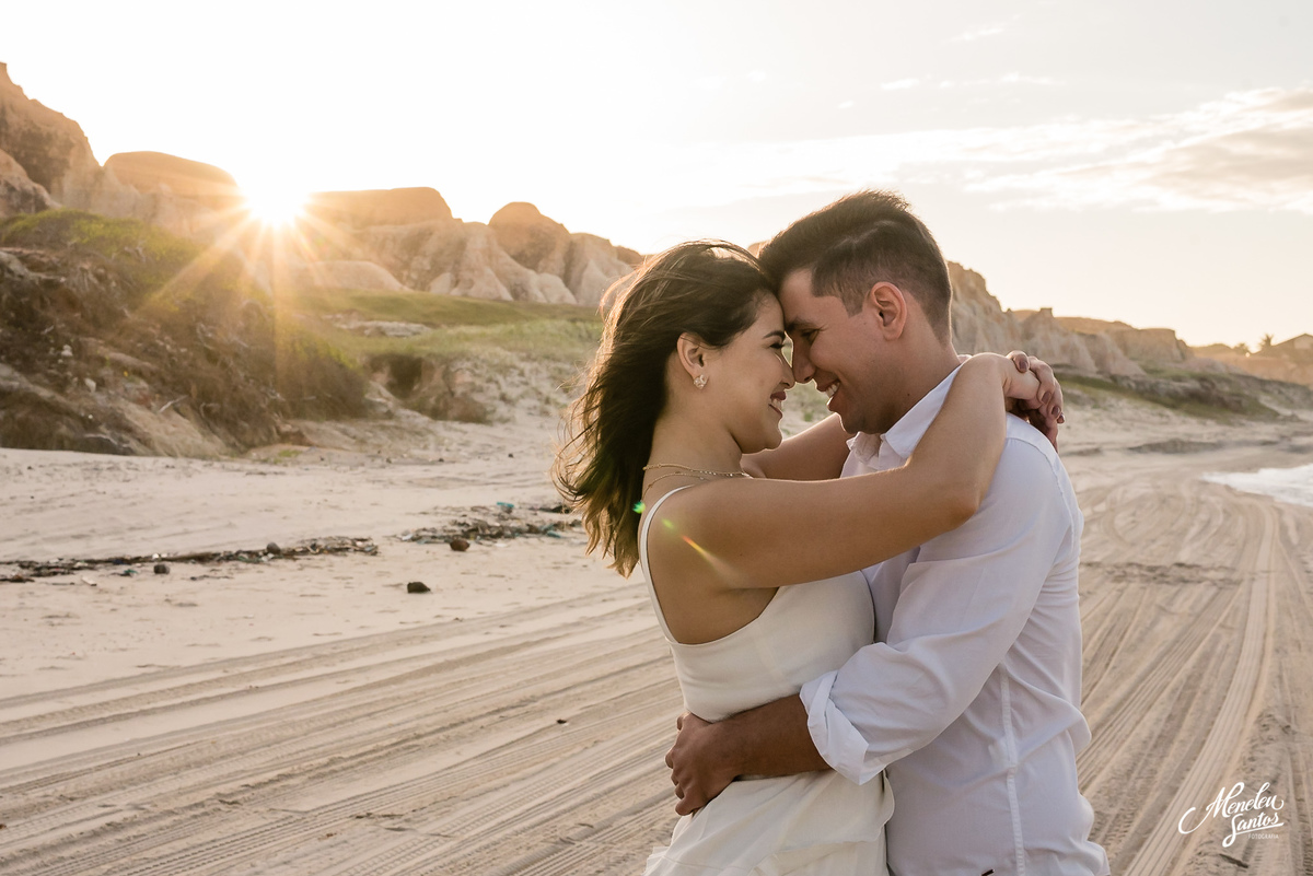 ensaio de casal na praia por fotografo em fortaleza