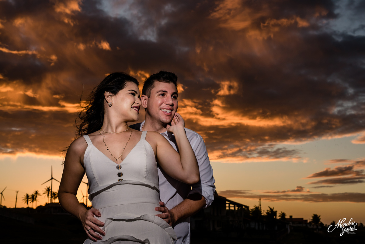 ensaio de casal na praia por fotografo em fortaleza