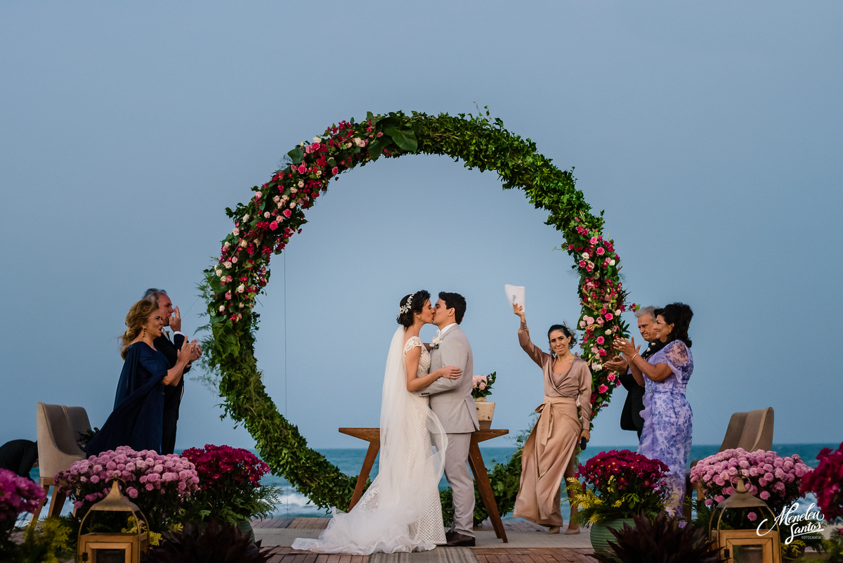 Casamento na praia na barraca Gran Royal