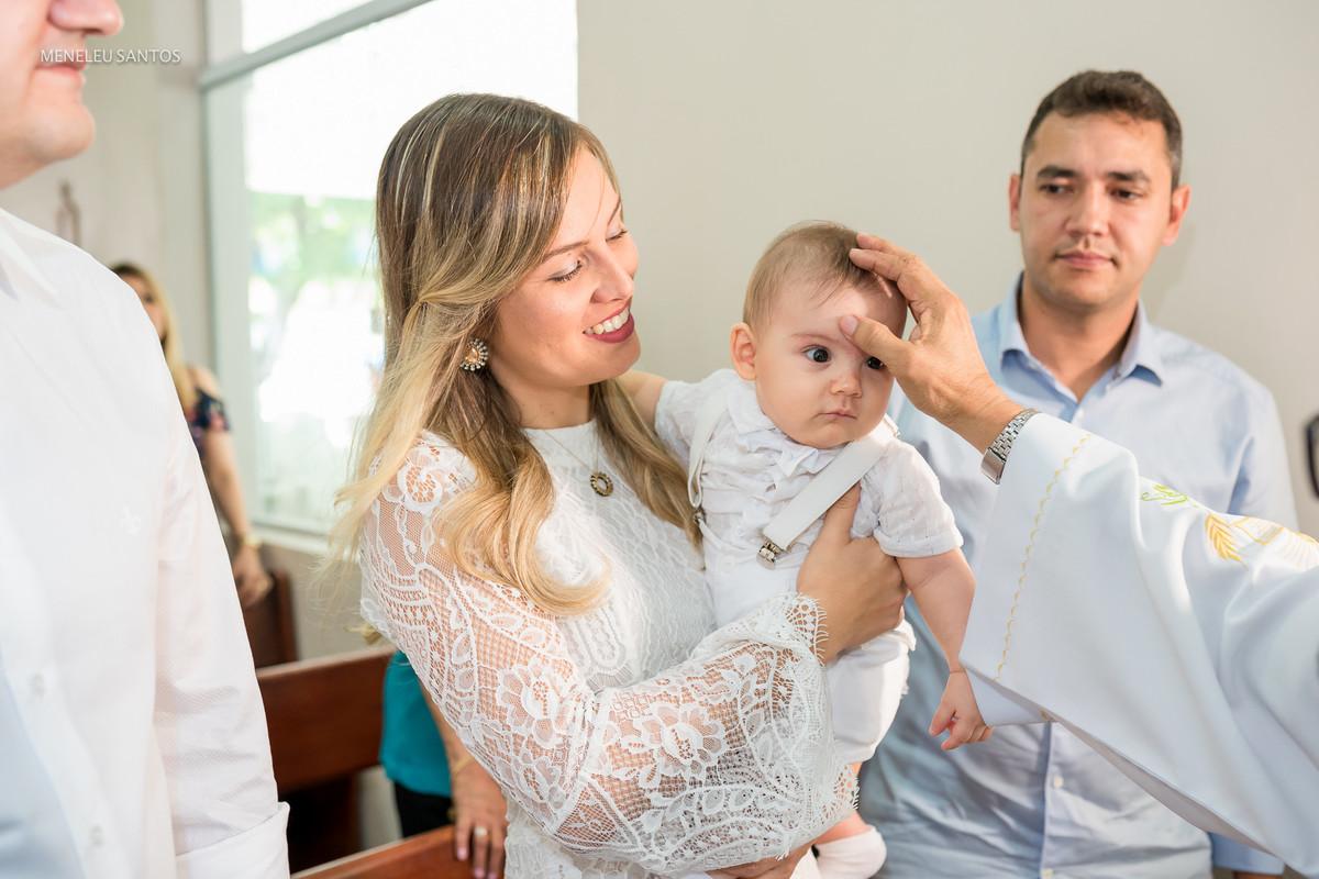 Batizado do pequeno Miguel realizado na Igreja Nossa Senhora das Graças e a recepção na Bon Jour Cafeteria