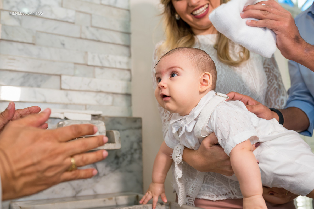 Batizado do pequeno Miguel realizado na Igreja Nossa Senhora das Graças e a recepção na Bon Jour Cafeteria