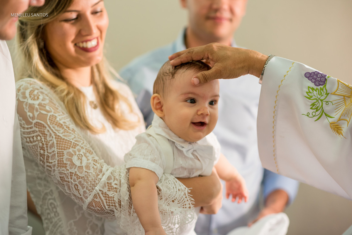 Batizado do pequeno Miguel realizado na Igreja Nossa Senhora das Graças e a recepção na Bon Jour Cafeteria