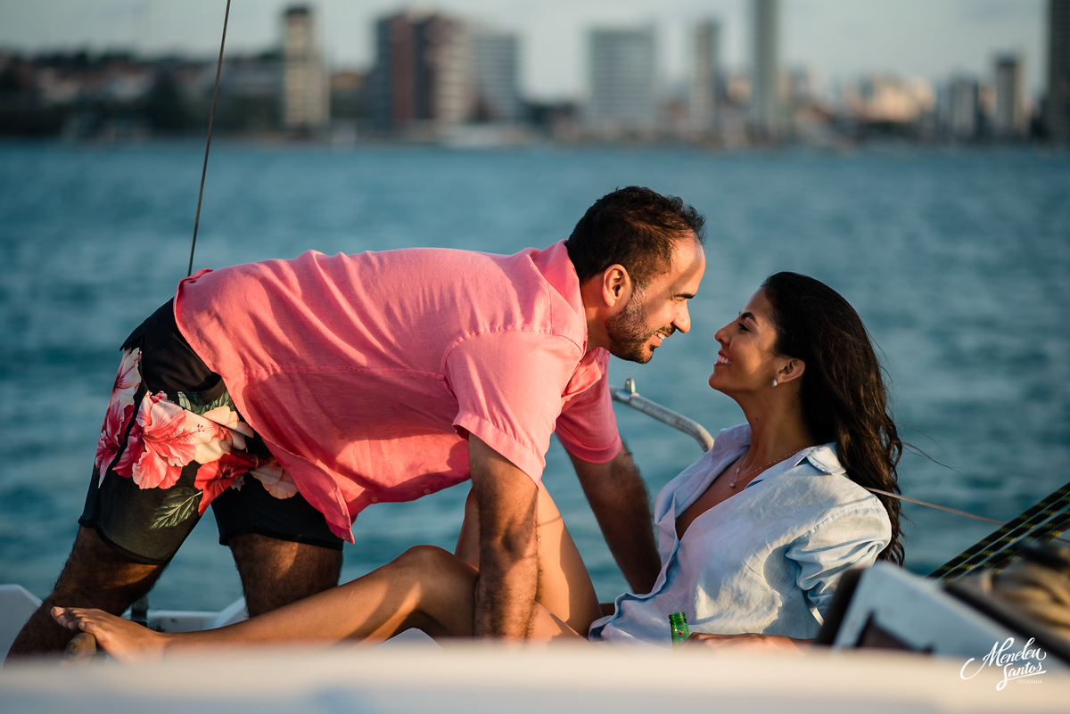 Ensaio pré casamento de casal velejando no iate Clube de Fortaleza-CE