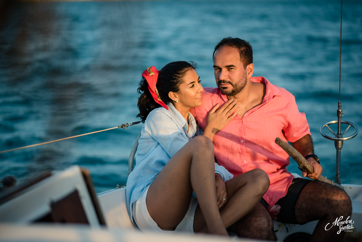 Ensaio pré casamento de casal velejando no iate Clube de Fortaleza-CE
