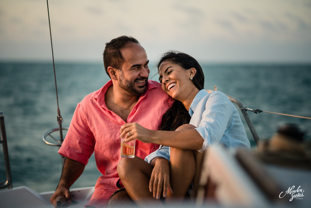 Ensaio pré casamento de casal velejando no iate Clube de Fortaleza-CE