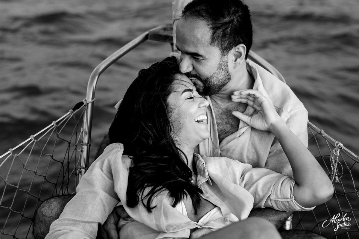 Ensaio pré casamento de casal velejando no iate Clube de Fortaleza-CE