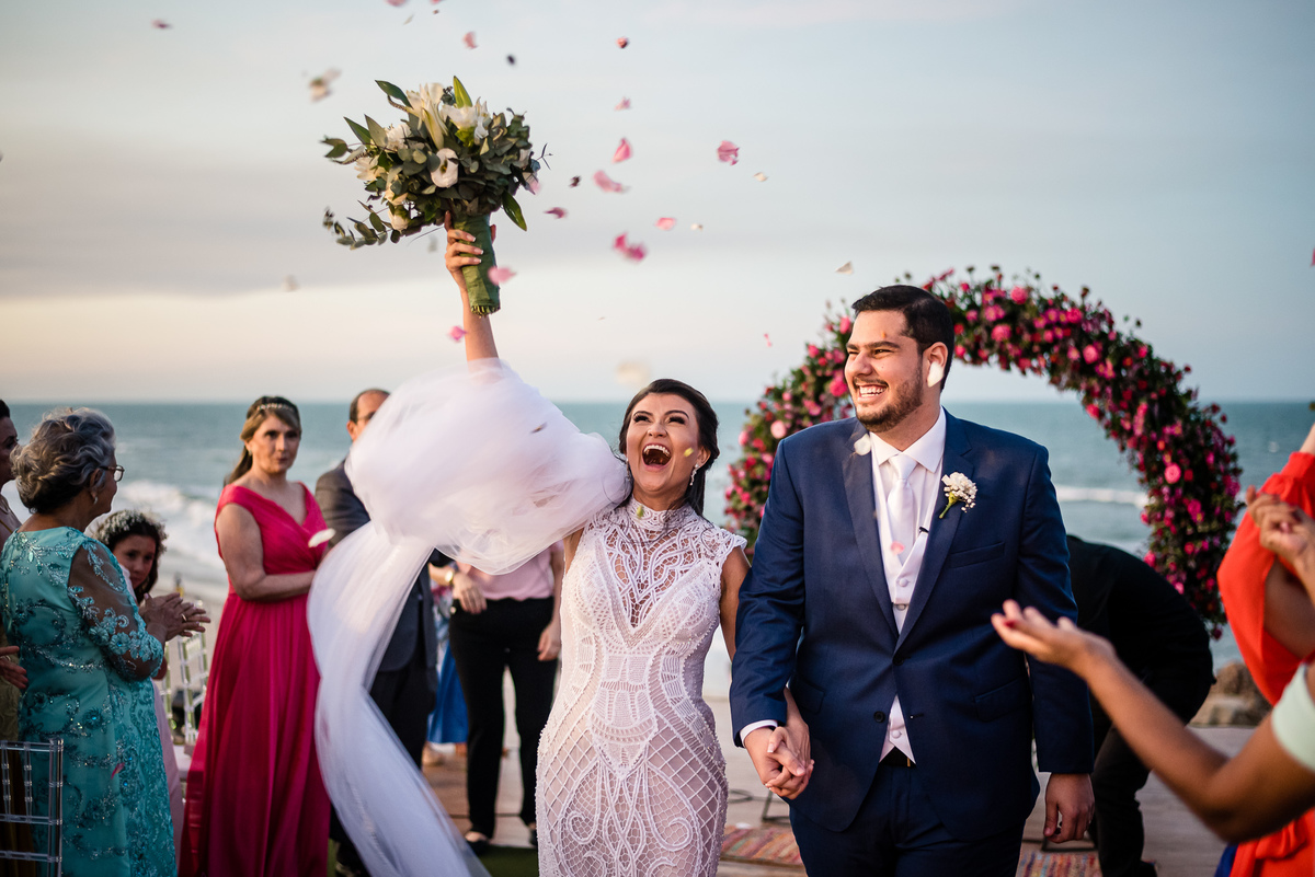 casamento na praia do  barro preto em aquiraz por fotografo meneleu santos