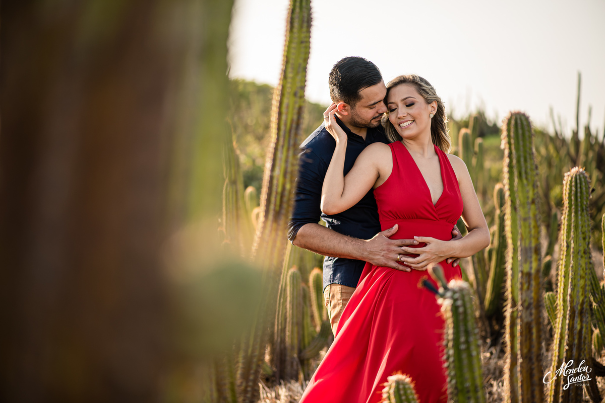 ensaio de casal com vestido vermelho no porto das dunas