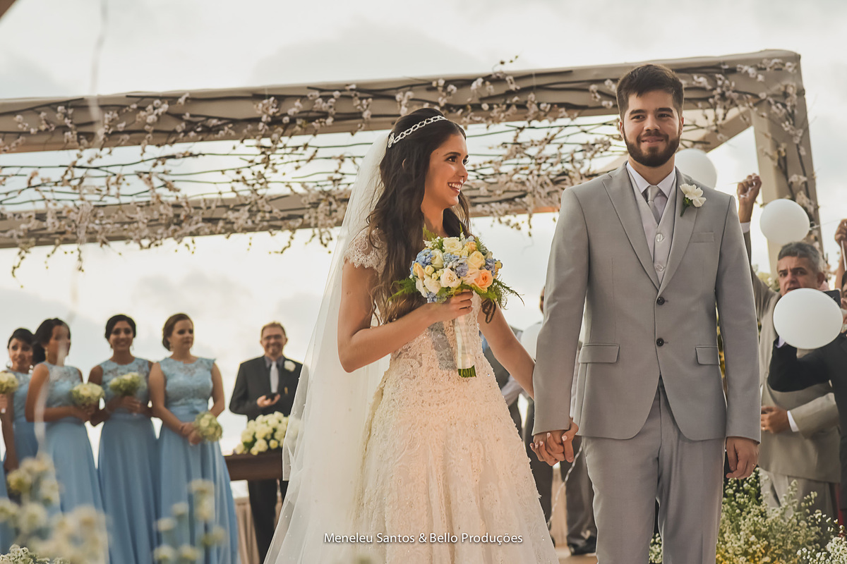 Saída dos Noivos em Casamento no Marina park hotel