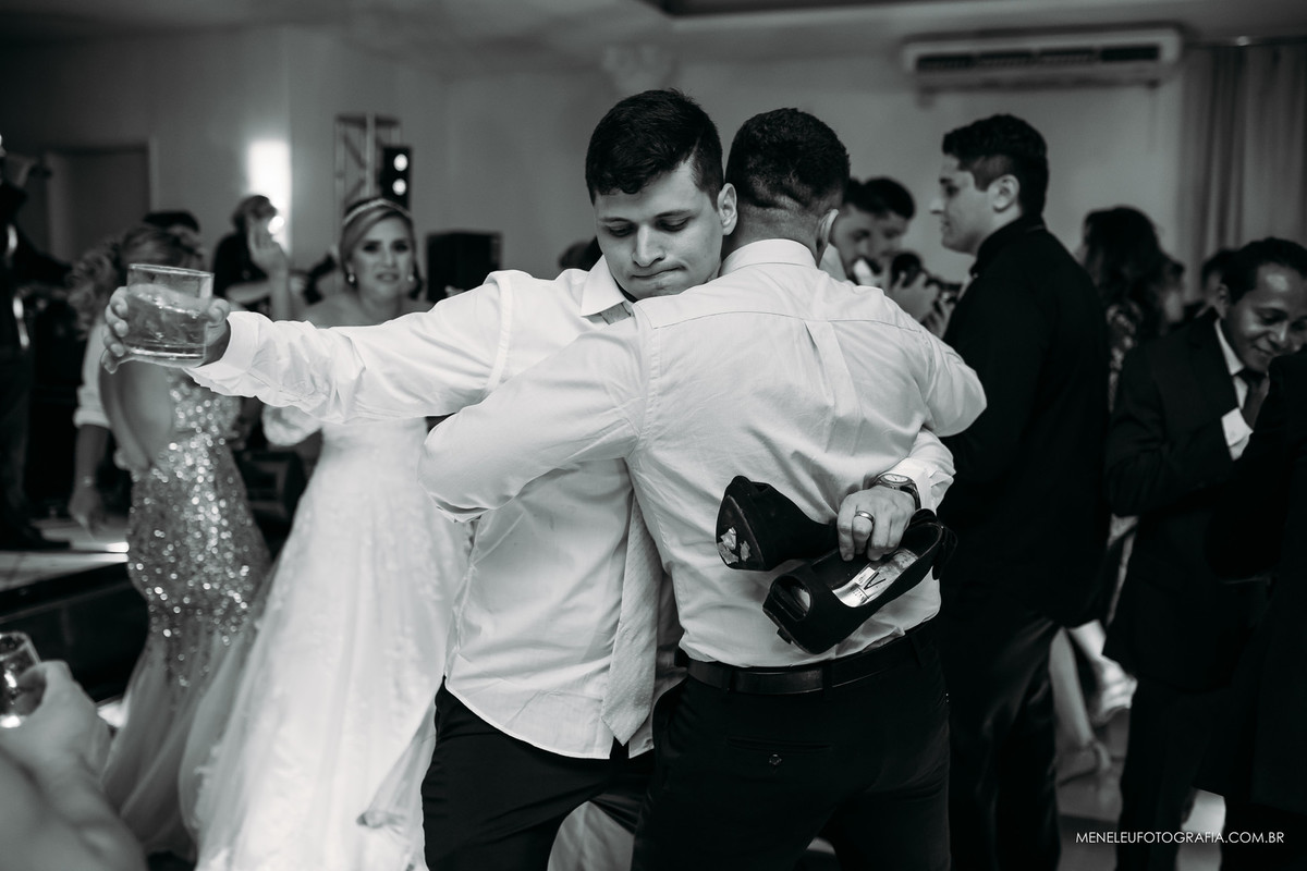 Casamento na igreja Christus Filius Dei e Tekas Buffet por Fotógrafo em Fortaleza Meneleu Santos