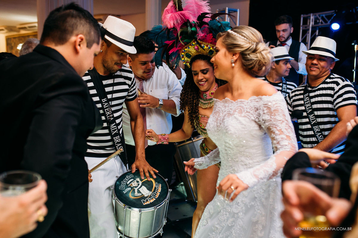 Casamento na igreja Christus Filius Dei e Tekas Buffet por Fotógrafo em Fortaleza Meneleu Santos