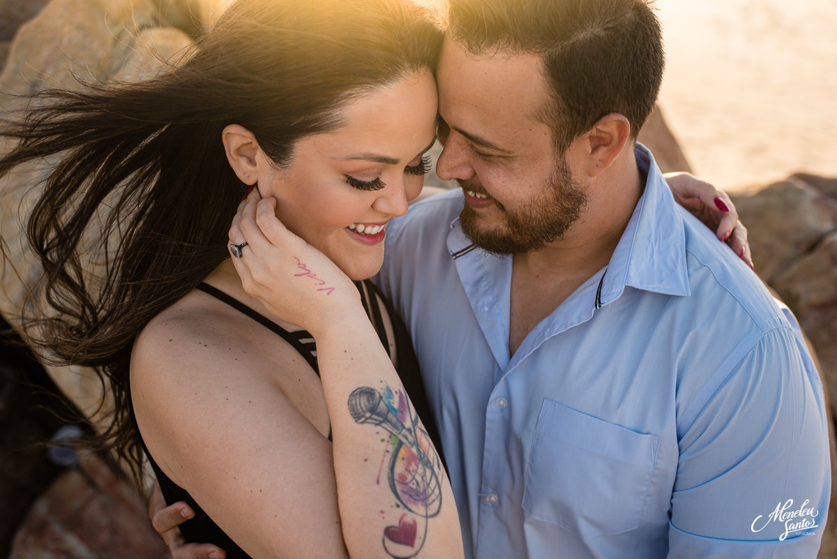 Ensaio de casal nas pedras do Barro preto ceara iguape