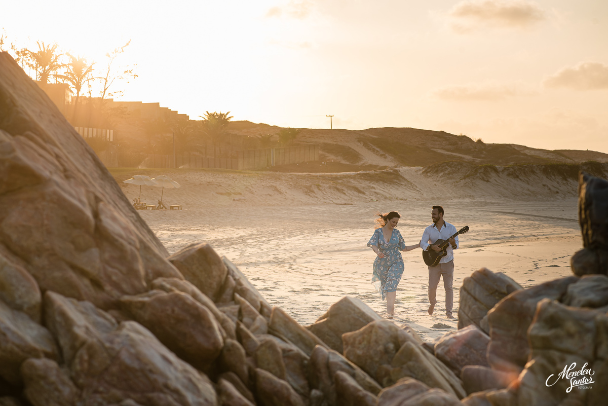 Ensaio de casal nas pedras do Barro preto ceara iguape