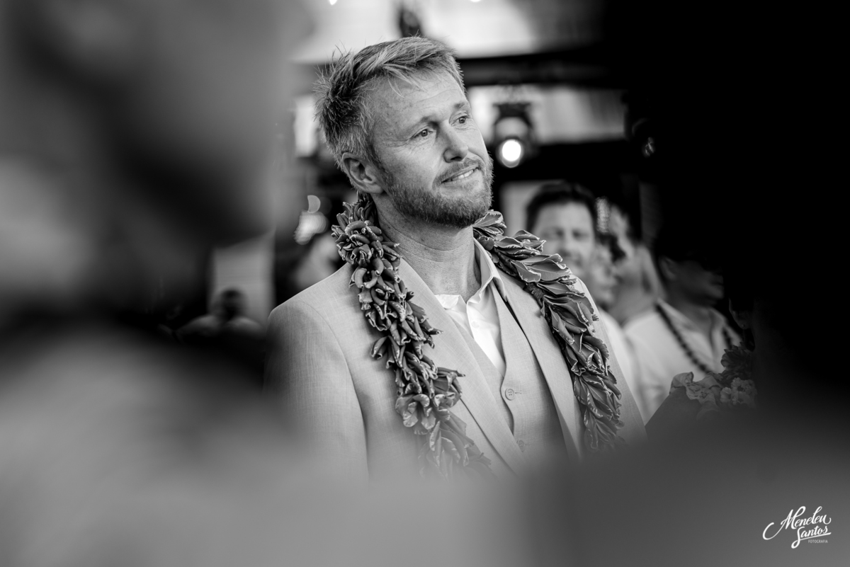 Noivo americano em casamento em fortaleza