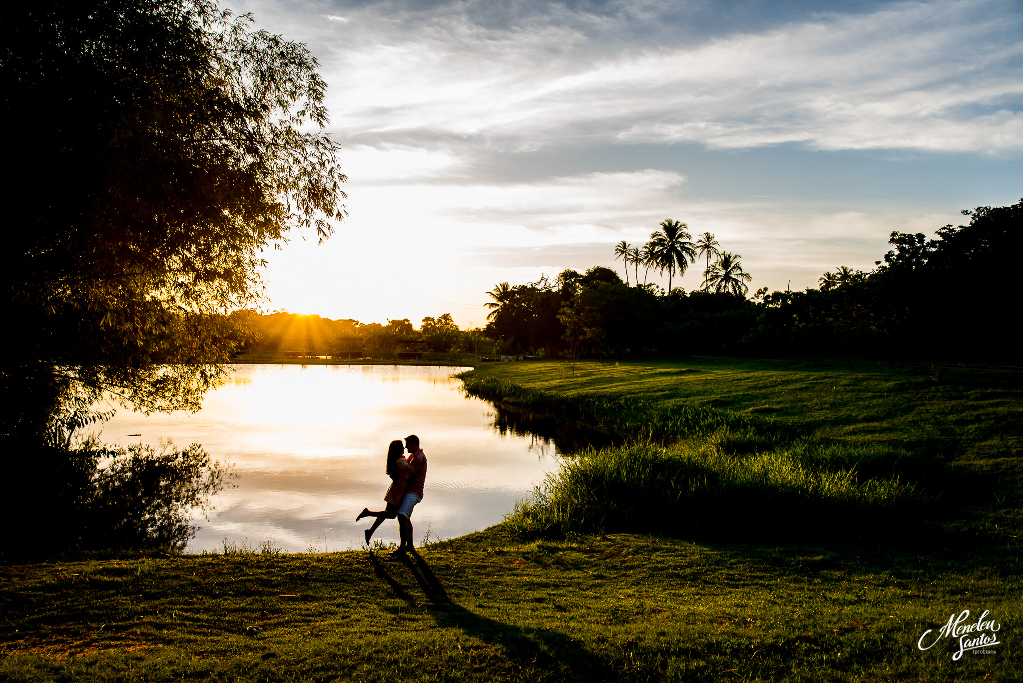 Contate Meneleu Santos - Fotógrafo de casamento no Brasil