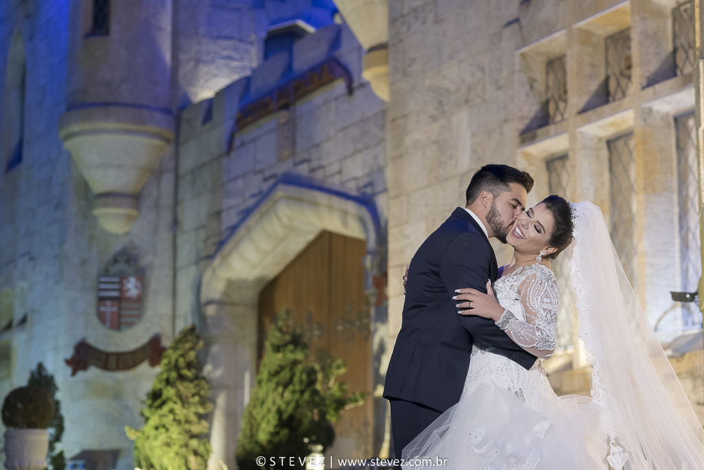 casal castelo de itaipava