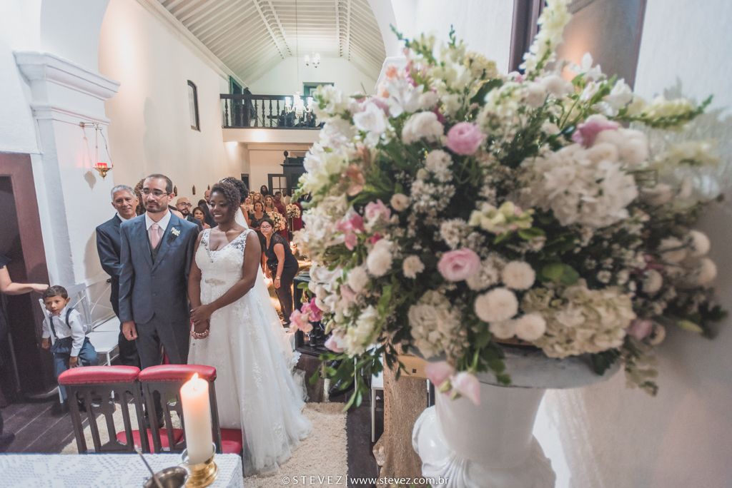cerimonia casamento noiva negra igreja histórica de são francisco xavier niteroi