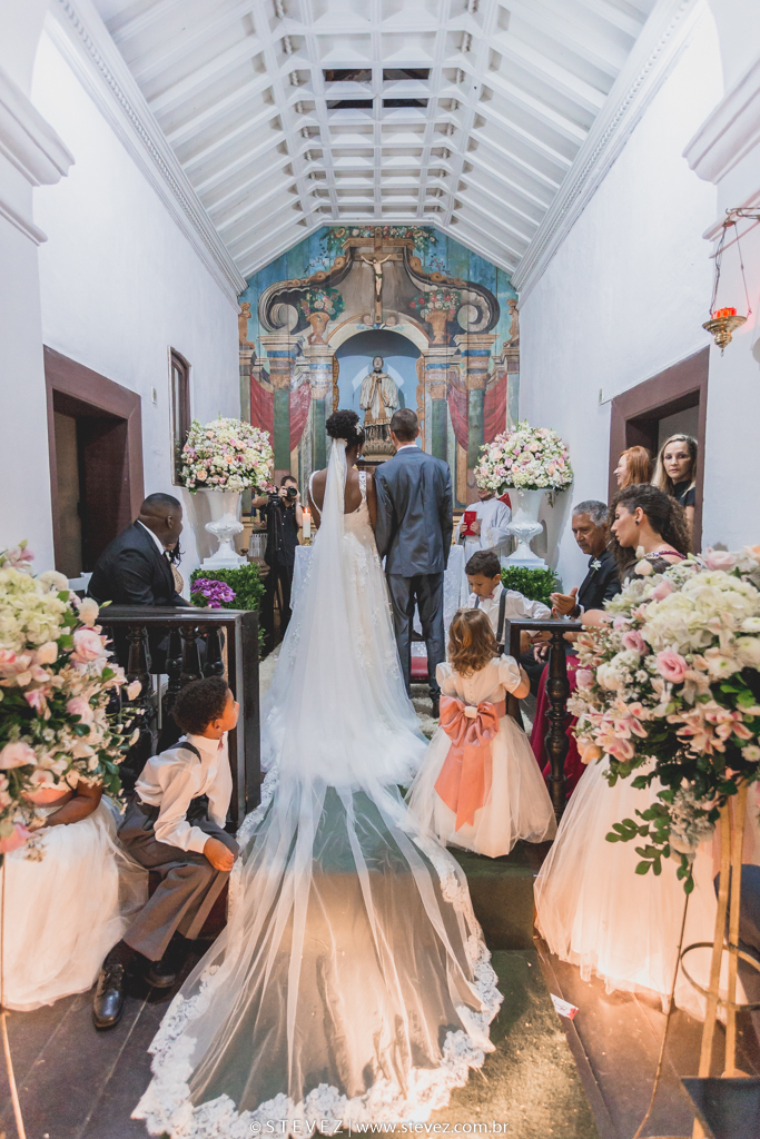 cerimonia casamento noiva negra igreja histórica de são francisco xavier niteroi