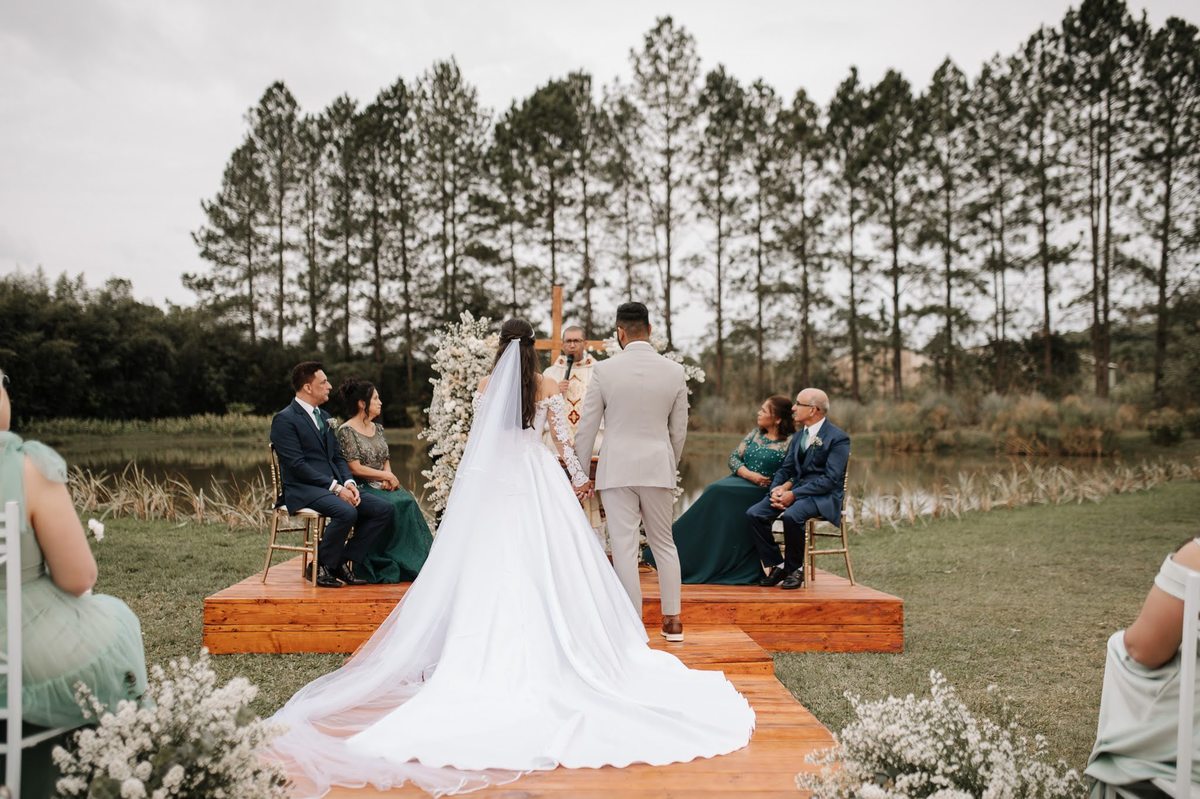 Altar de casamento no campo