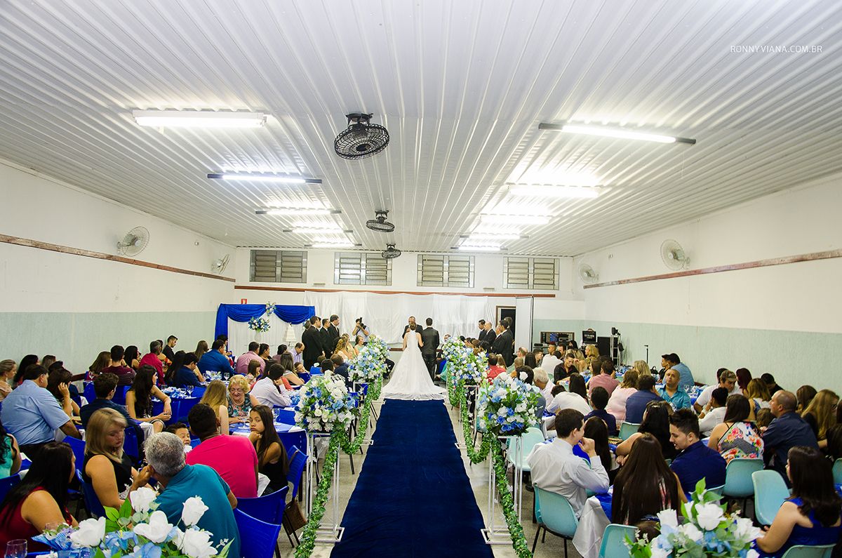 celebrando cerimonia de casamento