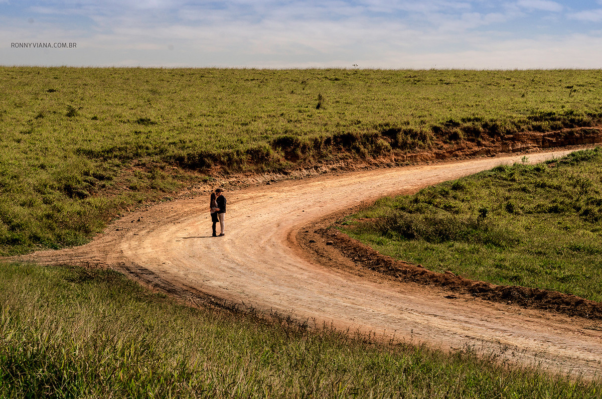 fotografo de casamento em piracicaba ronny viana book casal em sao pedro SP cruzeiro do facao vestido de noivas fica vai ter bolo limeira fazenda santa gertrudes rio claro wedding photographer