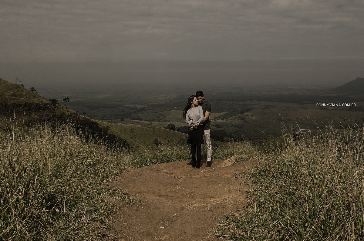 fotografo de casamento em piracicaba ronny viana book casal em sao pedro SP cruzeiro do facao vestido de noivas fica vai ter bolo limeira fazenda santa gertrudes rio claro wedding photographer