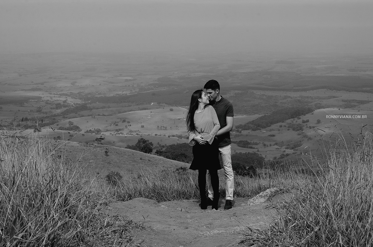 fotografo de casamento em piracicaba ronny viana book casal em sao pedro SP cruzeiro do facao vestido de noivas fica vai ter bolo limeira fazenda santa gertrudes rio claro wedding photographer