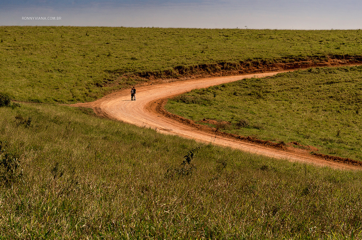 fotografo de casamento em piracicaba ronny viana book casal em sao pedro SP cruzeiro do facao vestido de noivas fica vai ter bolo limeira fazenda santa gertrudes rio claro wedding photographer