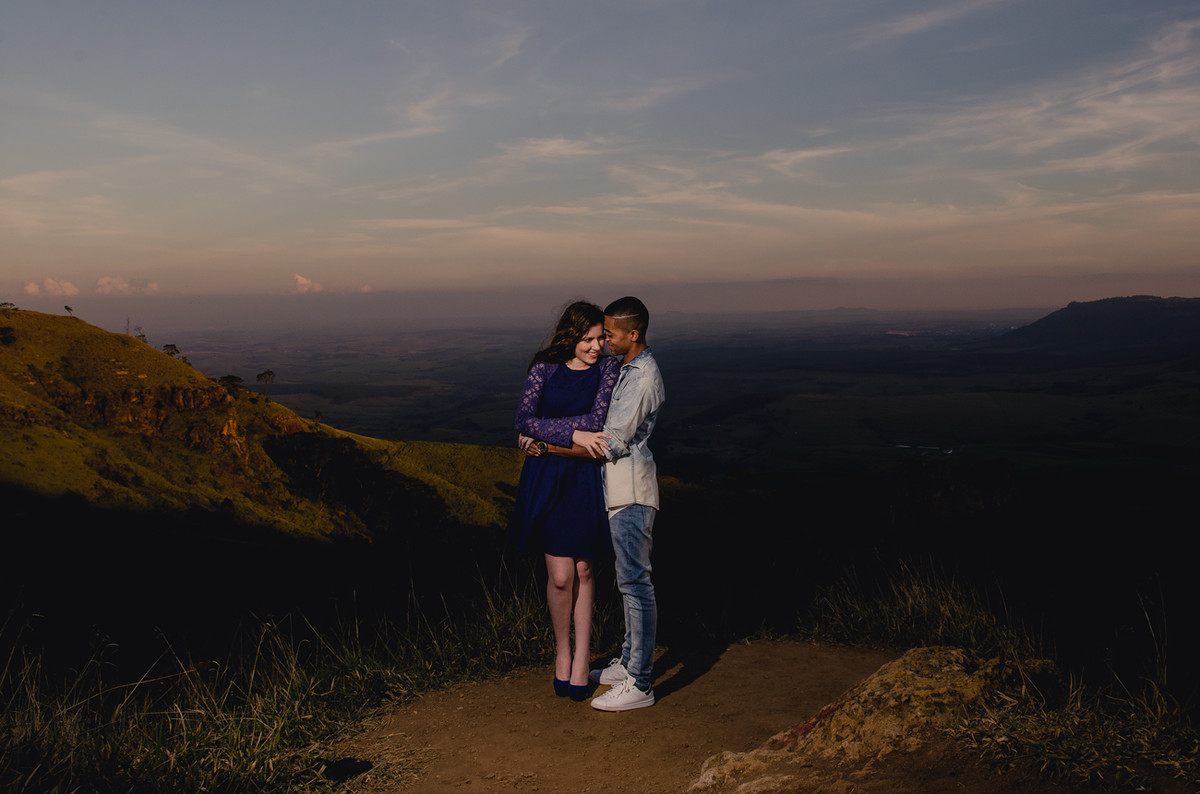 book-de-casal-em-piracicaba-são-paulo-fotografo-de-casamento-e-familia-ronny-viana-melhor-fotografo-de-casamento-em-campinas-noivado-viajem-para-rio-de-janeiro-fotos-de-noivas-destination-wedding
