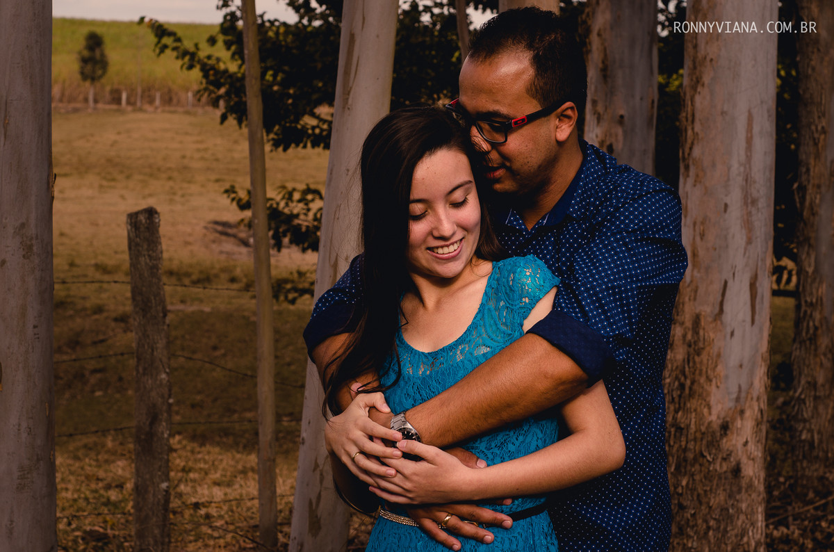 book-de-casal-em-saltinho-pre-casamento-street-wedding-ronny-viana-fotografo-de-casamento-vestido-de-noivas-em-sp