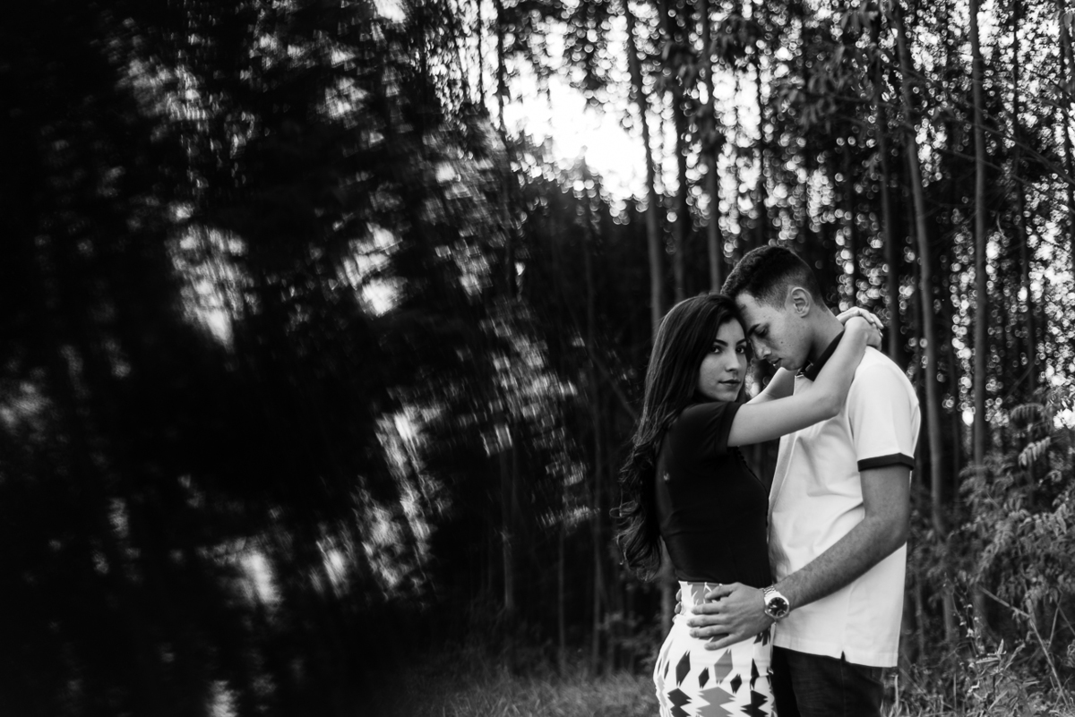 Casal romantico no Cruzeiro do Facao em São Pedro SP por Ronny Viana