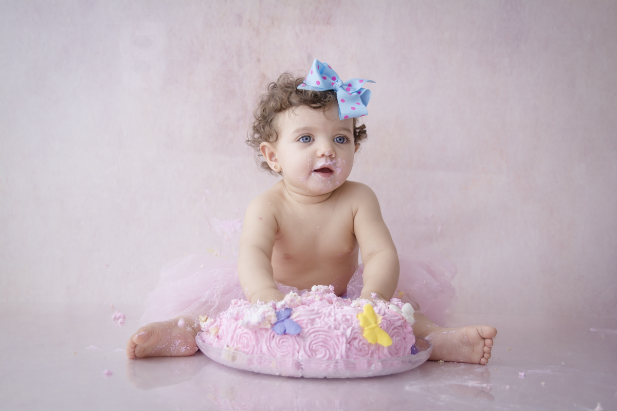 Fotógrafa Jana Barros, fotos de smash the cake, fotografia smash the cake, fotografia de smash the cake bh, fotografia de smash the cake contagem, fotos de bebês destruindo o bolo