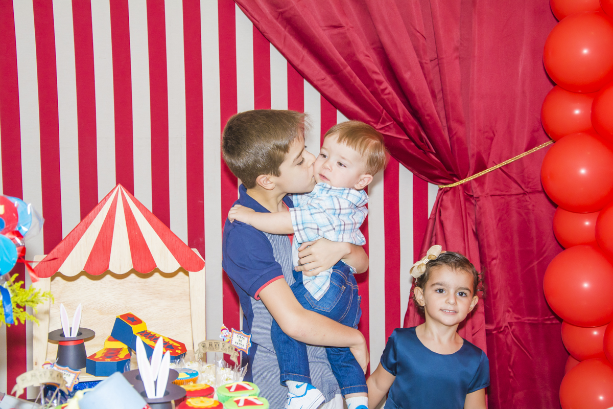 Fotógrafa Jana Barros, fotografia de aniversário infantil, fotografia de aniversário infantil bh, fotografia de aniversario infantil contagem, fotos de aniversário, fotografia de eventos