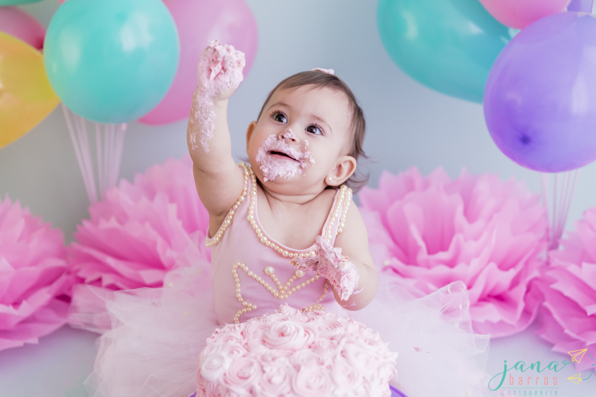 Fotógrafa Jana Barros, fotos de smash the cake, fotografia smash the cake, fotografia de smash the cake bh, fotografia de smash the cake contagem, fotos de bebês destruindo o bolo