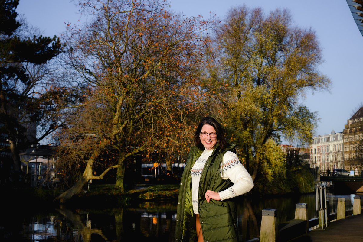 vacation photographer in Amsterdam,. holiday photographer in Amsterdam, solo traveler pictures, what to do in Amsterdam as a solo traveler, amsterdam for the first time