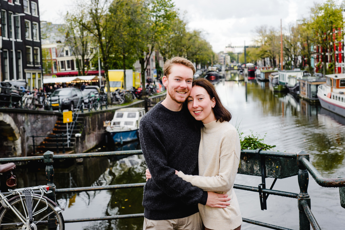vacation photographer in Amsterdam, holiday photographer in Amsterdam, couple's photo session in Amsterdam, anniversary ideas in Amsterdam
