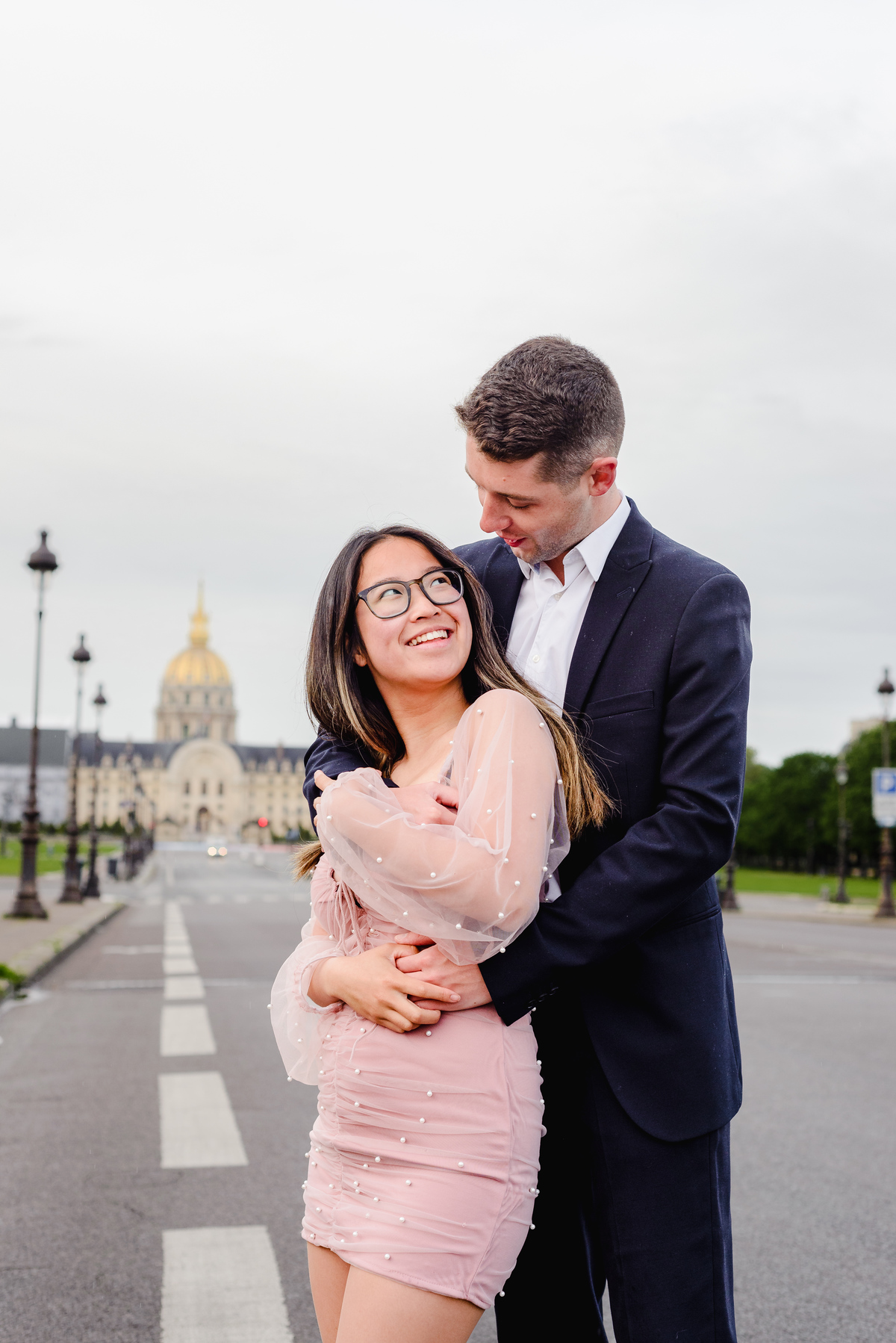 Amsterdam photographer, vacation photographer in Amsterdam, holidays in Paris, photographer photographed, couple in Paris, Emily in Paris