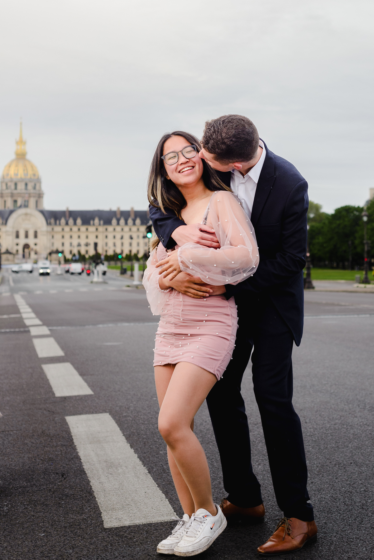 Amsterdam photographer, vacation photographer in Amsterdam, holidays in Paris, photographer photographed, couple in Paris, Emily in Paris